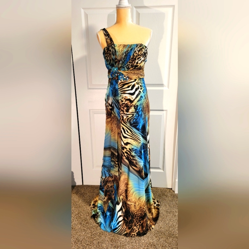 "Collection" maxi dress Size 4
